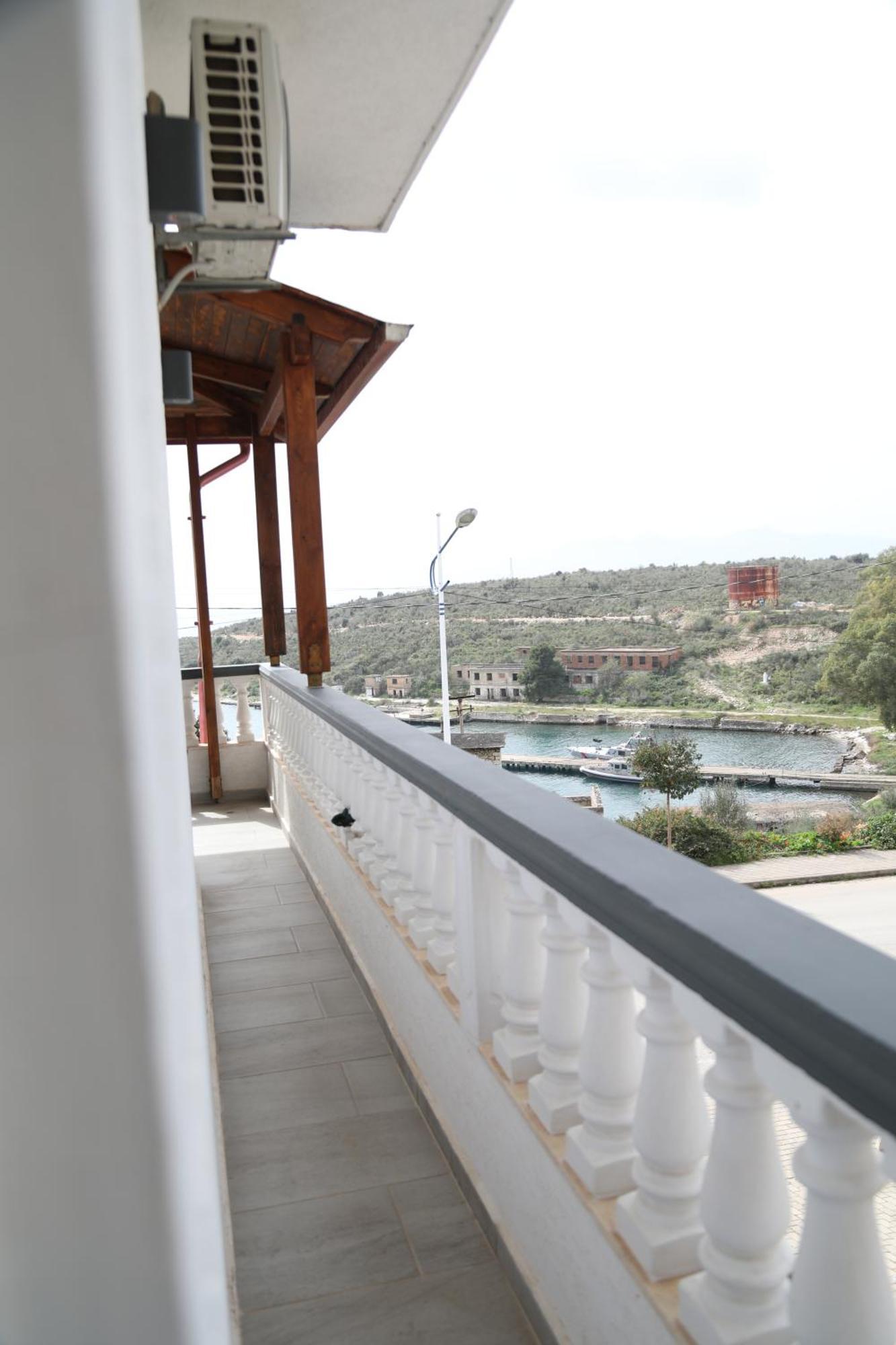 Relax Mea Hotel Sarandë Exterior foto